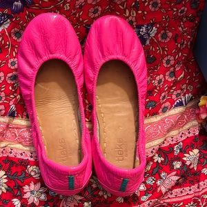 Tieks size 7 Pop pink. Excellent condition. Slight patina.